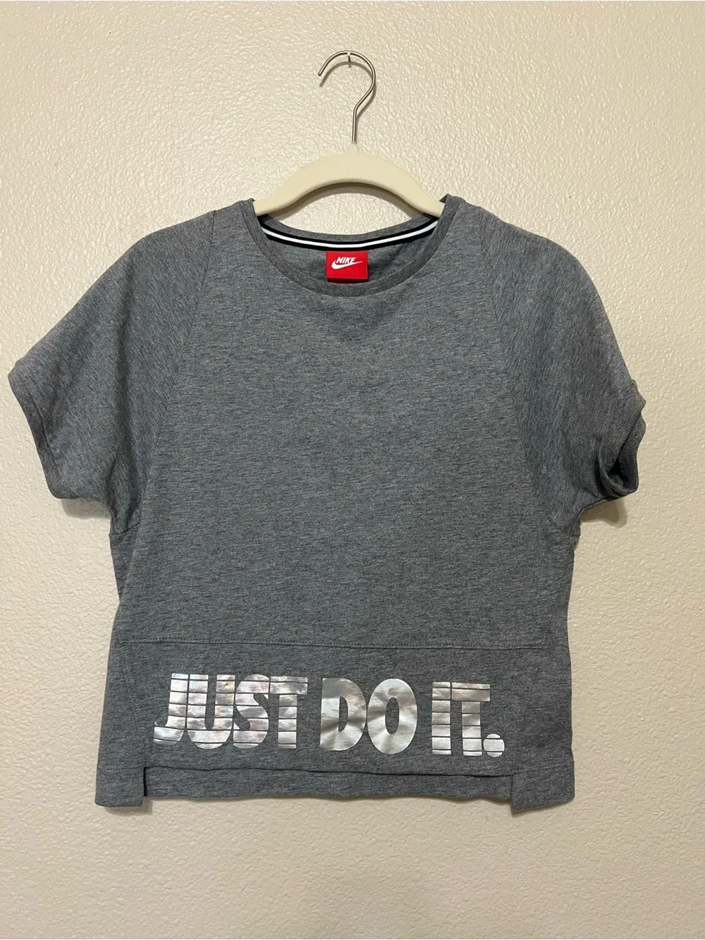 Nike Gray Short Sleeve Tee with Metallic 'Just Do It.'